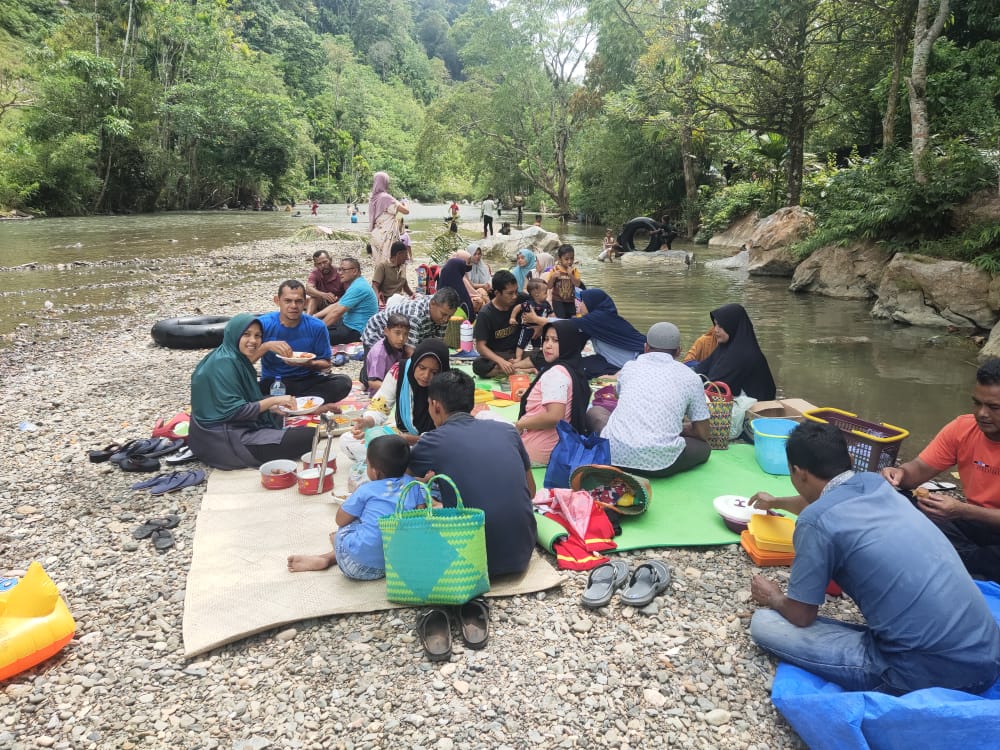 Kawasan Wisata Ulee Dep Gampong Trieng Mauduro Tunong 